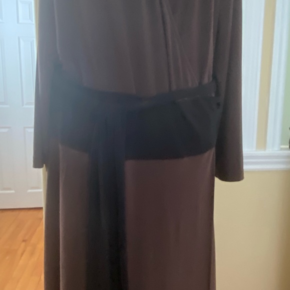 Burgundy and black wrap dress. - Picture 4 of 4